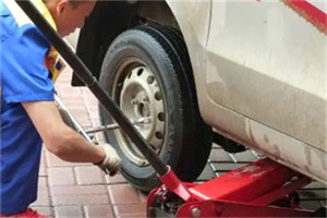 鄢陵附近拖车24小时服务热线电话